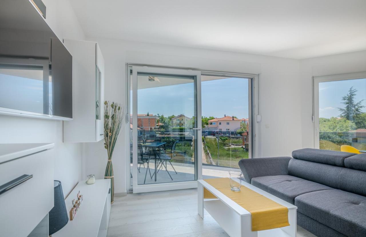 Apartments Villa "Aurea" With Pool Krk Town Εξωτερικό φωτογραφία