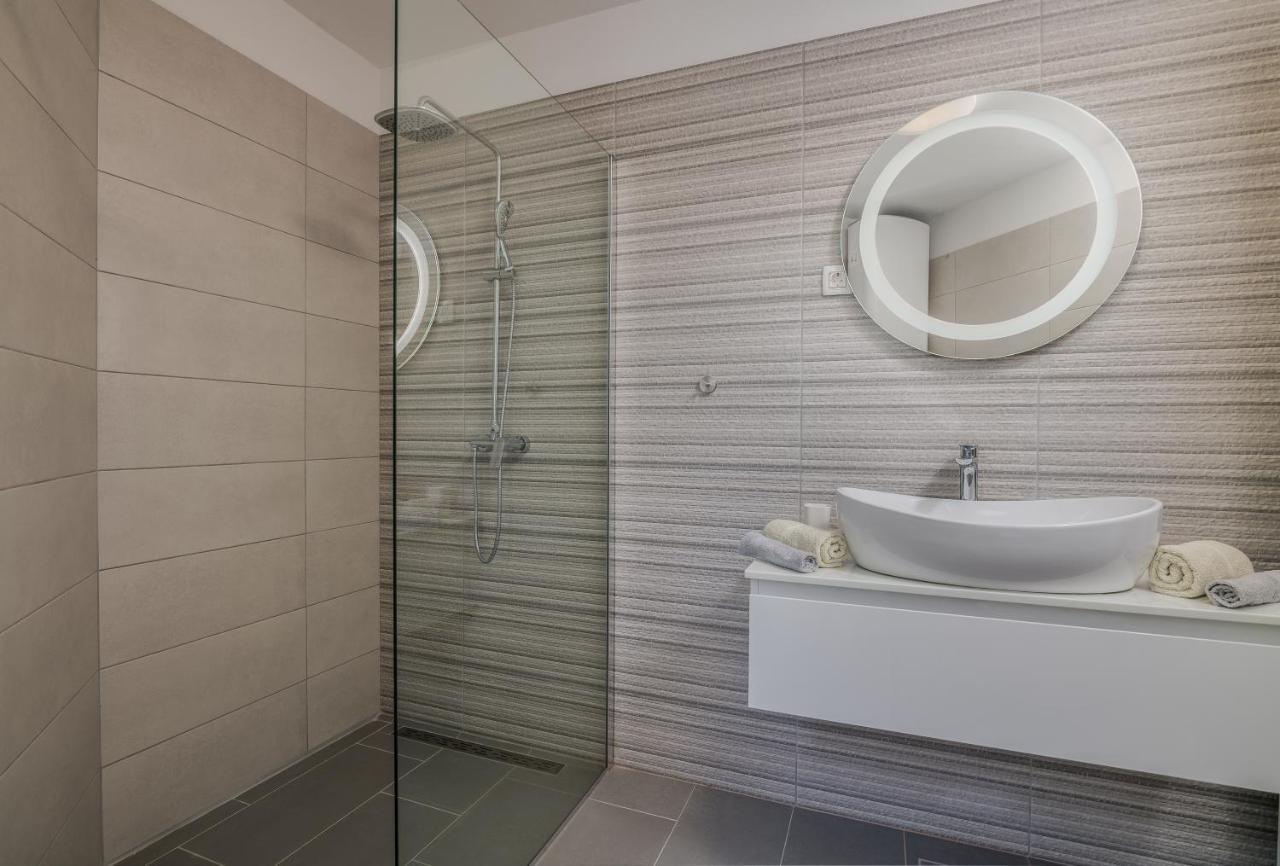 Apartments Villa "Aurea" With Pool Krk Town Εξωτερικό φωτογραφία