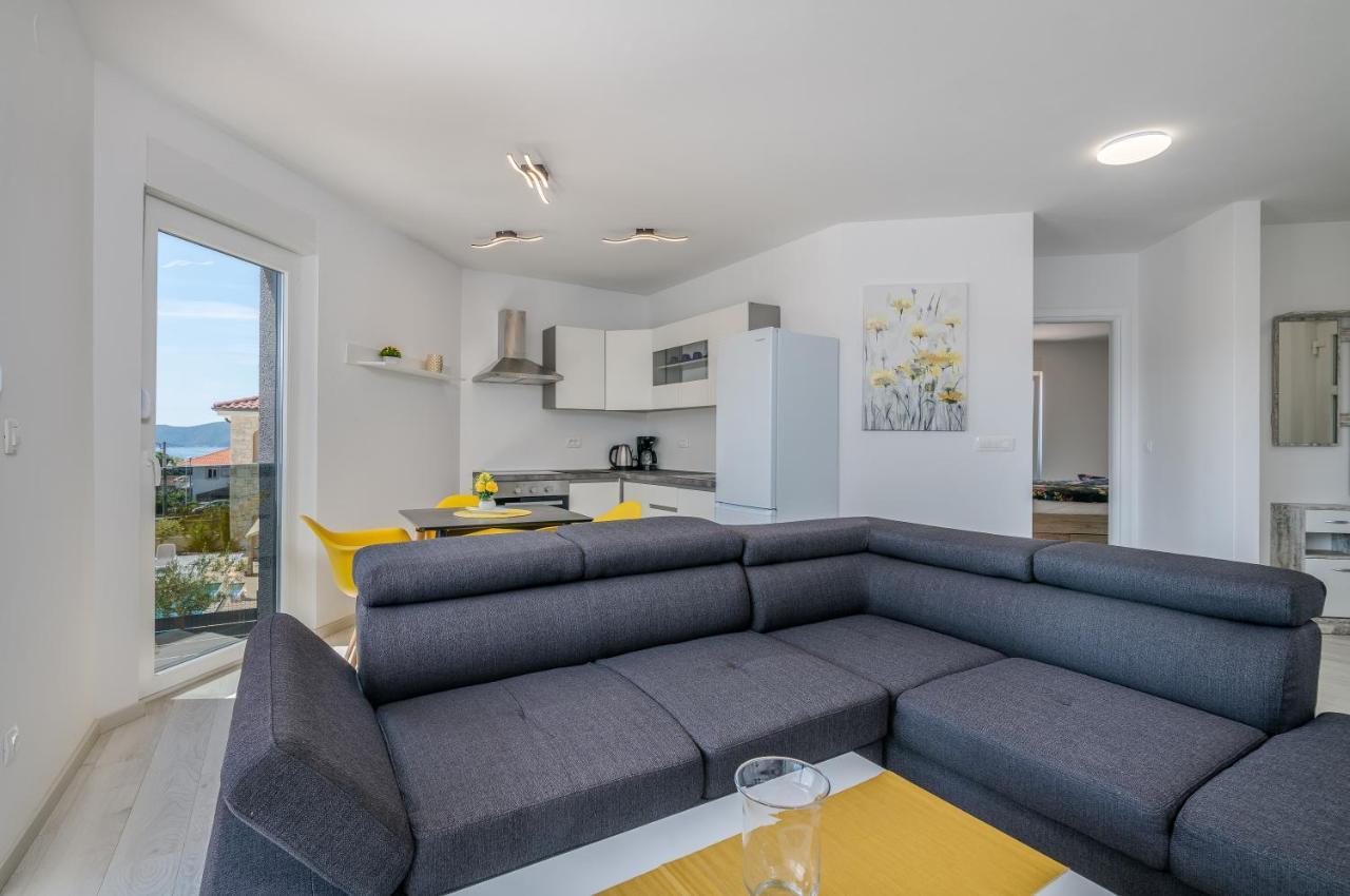 Apartments Villa "Aurea" With Pool Krk Town Εξωτερικό φωτογραφία